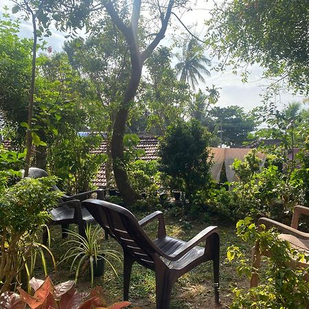 Ananda Home Stay And Restaurant Tangalle Eksteriør bilde